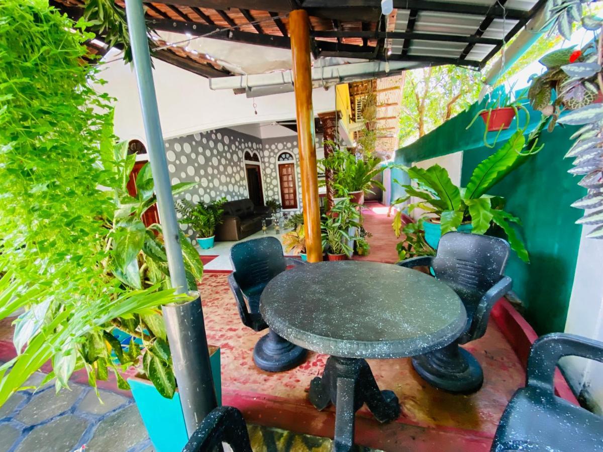 Pearl White House Udawalawe